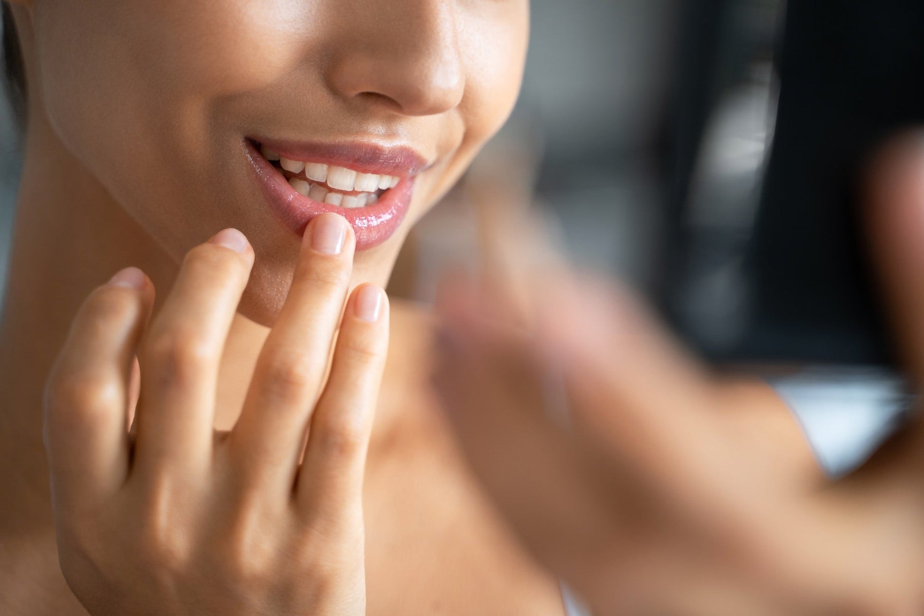 Tips for Choosing Natural Lip Care Products - Carnivore Store